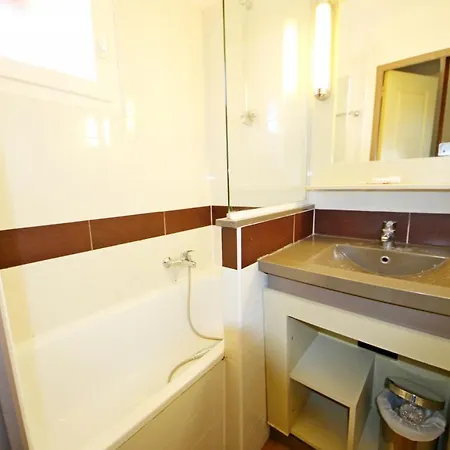 Cap Esterel Village Superbe 2 Pieces Plein Centre Du Village Avec Solarium Et Balcon Vue Golf C7 388la *