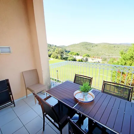 Cap Esterel Village Superbe 2 Pieces Plein Centre Du Village Avec Solarium Et Balcon Vue Golf C7 388la Apartamento Saint-Raphaël