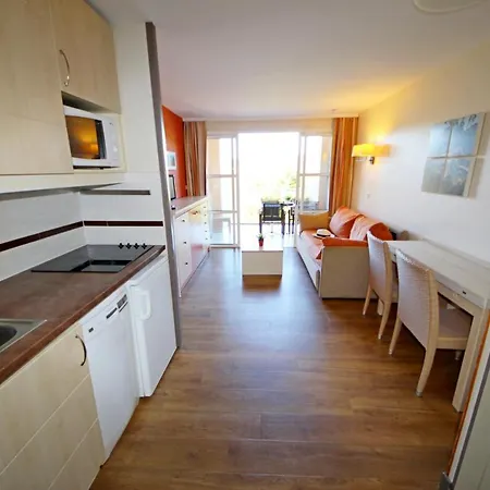 Cap Esterel Village Superbe 2 Pieces Plein Centre Du Village Avec Solarium Et Balcon Vue Golf C7 388la Apartamento